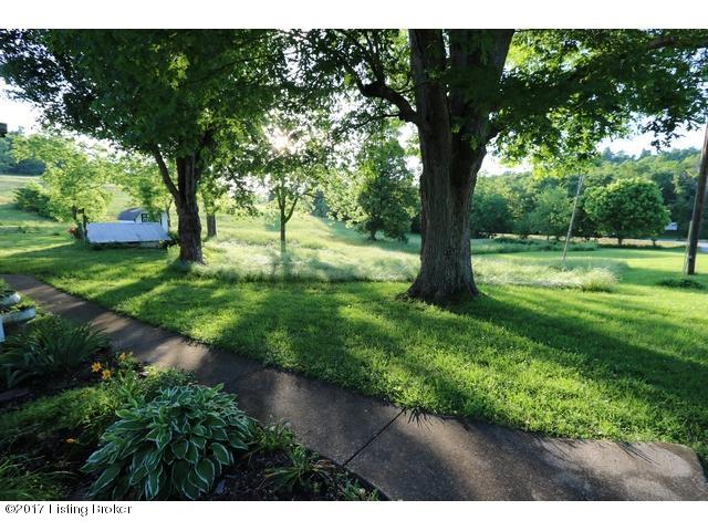 49 Young Way Falls Of Rough, KY 40119 - Photo 3 of 26 49 Young Way11
