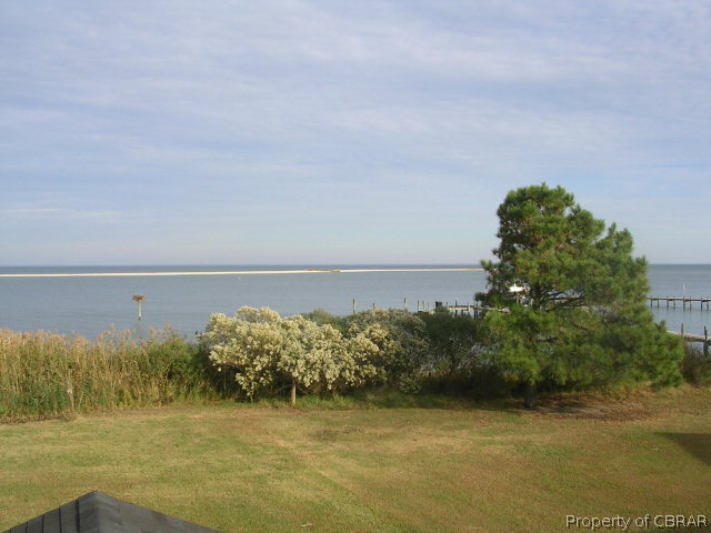 1726 Lillys Neck Road Moon, VA 23119 - Photo 2 of 4