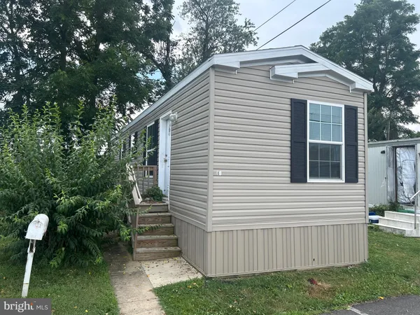 $35,000 | 134 Lincoln Highway, Unit 11, Fairless Hills, PA 19030