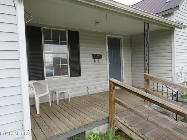 $78,900 | 413 South Main Street, Jellico, TN 37762