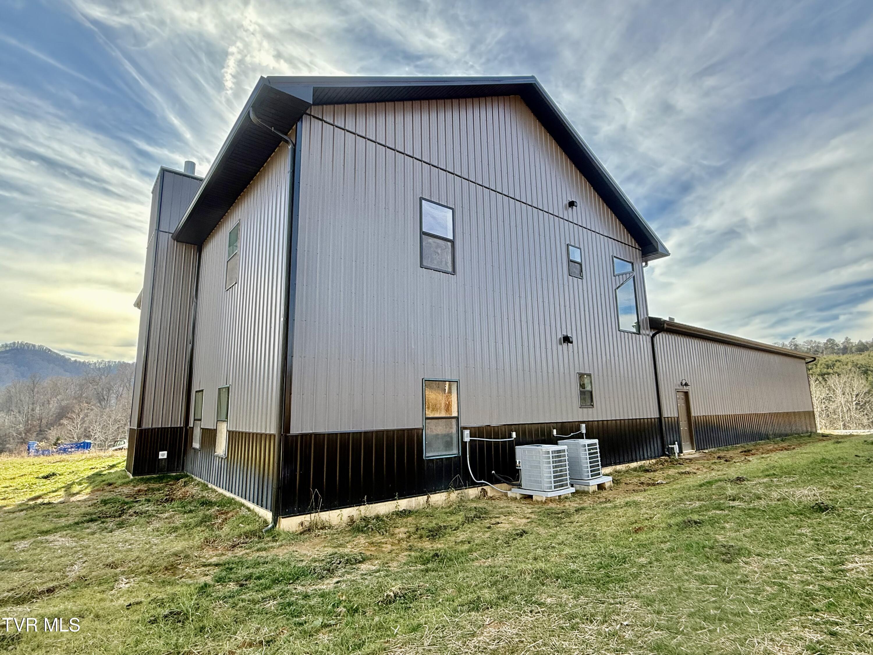 2114 Powell River Road Tazewell, TN 37879 - Photo 11 of 108 _Pic11 (25)