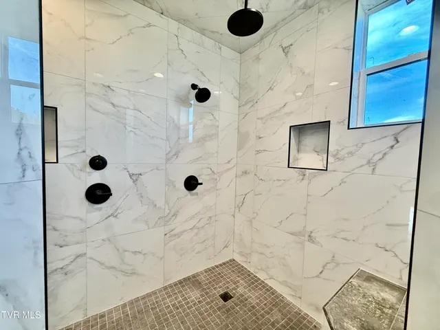 $3,545,000 | 2114 Powell River Road, Tazewell, TN 37879