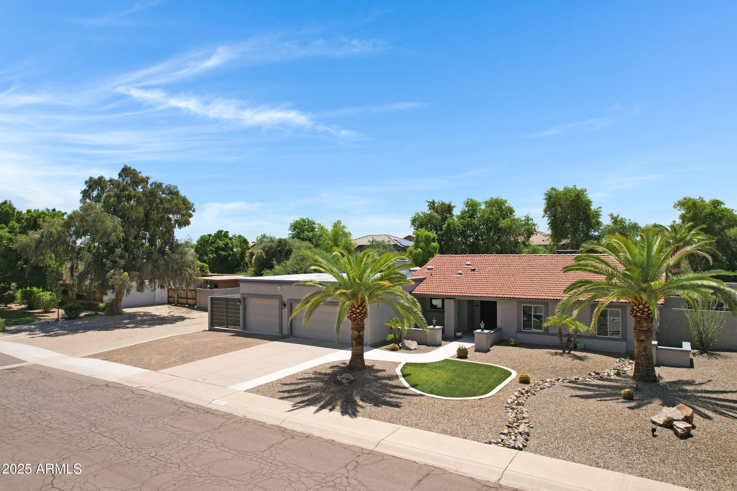 4643 East Kathleen Road Phoenix, AZ 85032 - Photo 54 of 64 4643 E Kathleen Rd-53