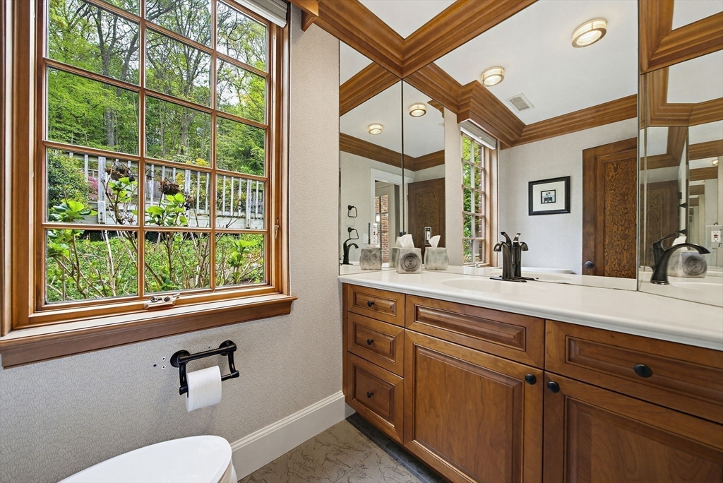 72 Beverly Road Brookline, MA 02467 - Photo 16 of 40