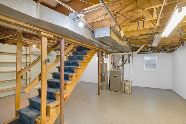 $350,000 | 842 Pin Oak Circle, Cary, IL 60013