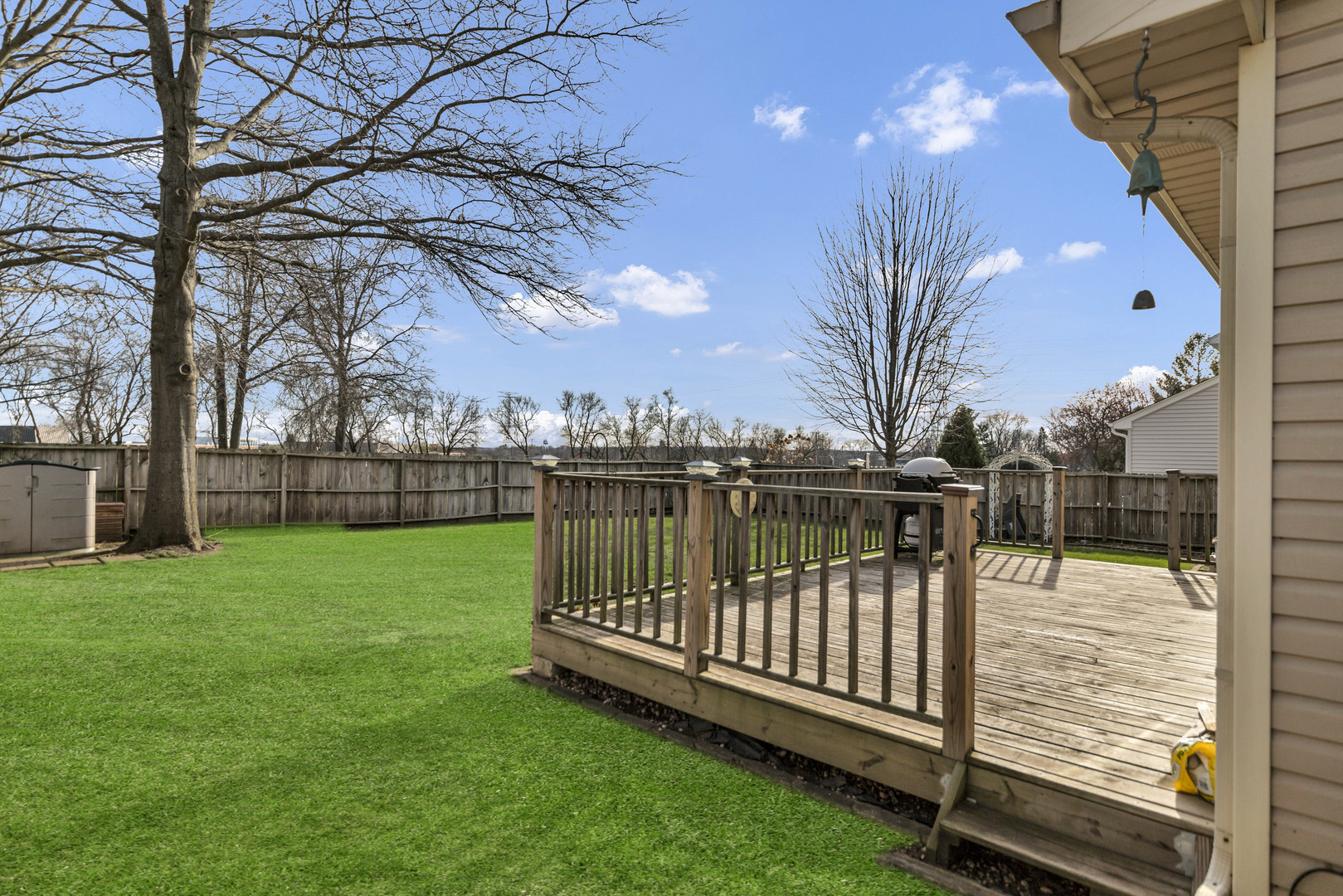 842 Pin Oak Circle Cary, IL 60013 - Photo 32 of 37 a view of a roof deck
