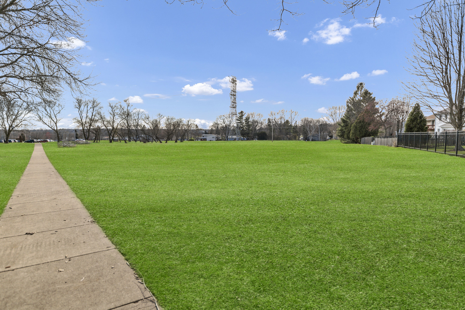 842 Pin Oak Circle Cary, IL 60013 - Photo 36 of 37 a view of a green yard
