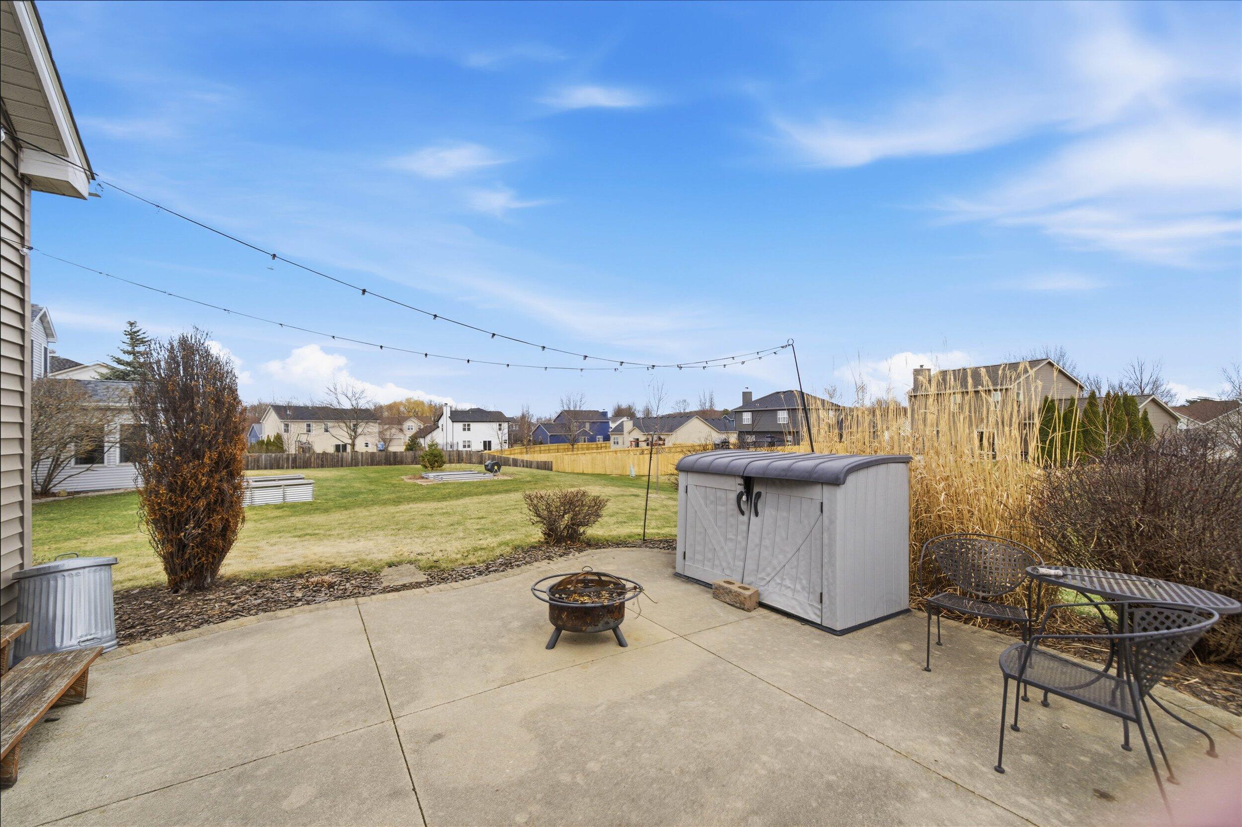 N8330 Whippoorwill Road Ixonia, WI 53036 - Photo 41 of 55 Patio