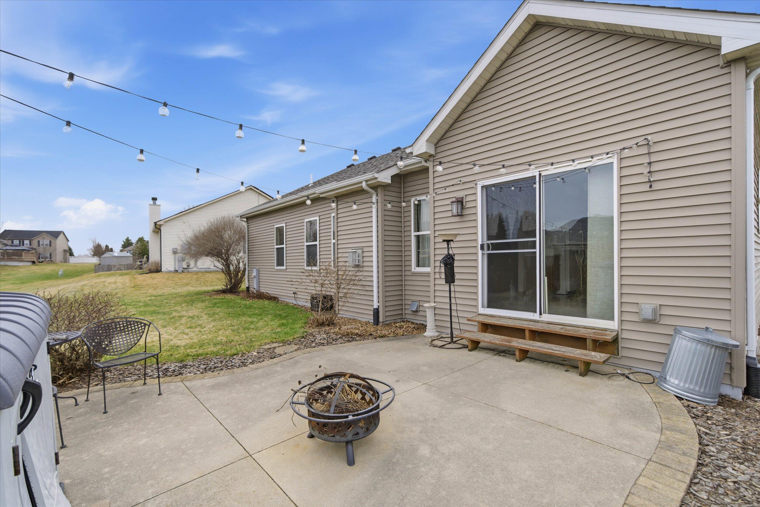 N8330 Whippoorwill Road Ixonia, WI 53036 - Photo 42 of 55 Patio