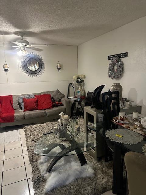 4141 Northwest 26th Street, Unit 322 Lauderhill, FL 33313 - Photo 6 of 11 4141 NW 26th ST - Living Room