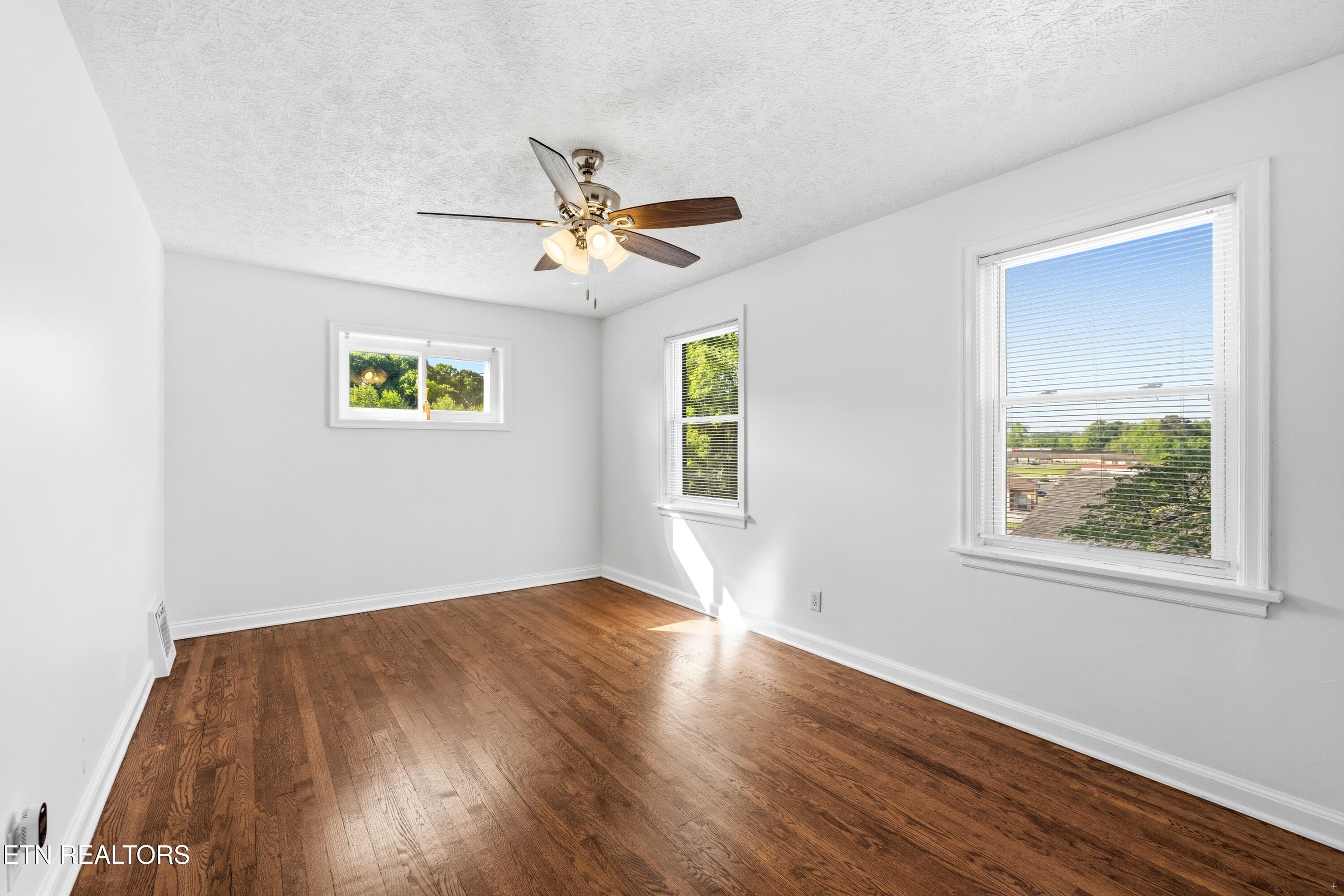 1146 East Lincoln Road Maryville, TN 37804 - Photo 19 of 31 Positive Perceptions-19