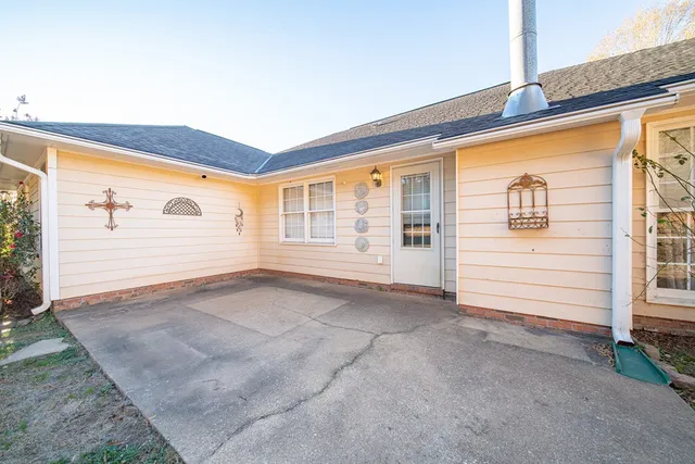 a view of a house with a outdoor space