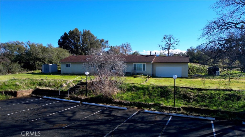 28549 Auberry Road Clovis, CA 93619 - Photo 21 of 44