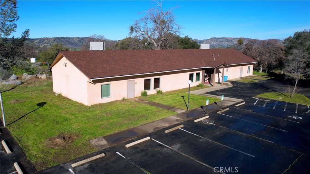 28549 Auberry Road Clovis, CA 93619 - Photo 9 of 44