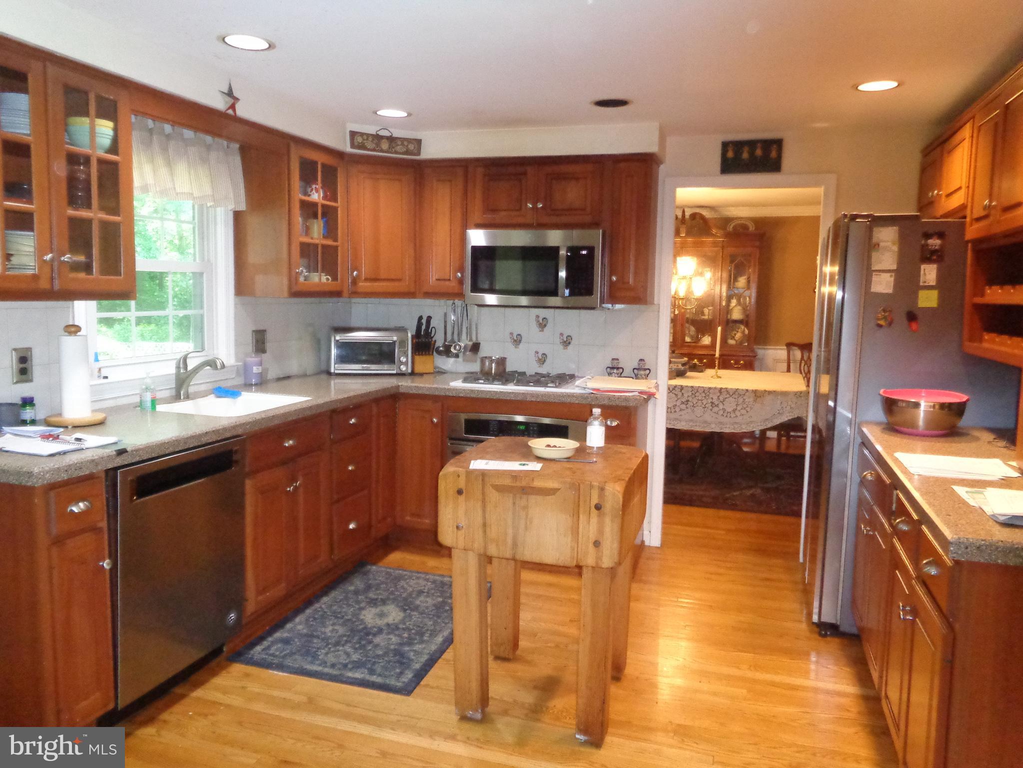 208 Valley Forge Road Cinnaminson, NJ 08077 - Photo 5 of 15 KITCHEN