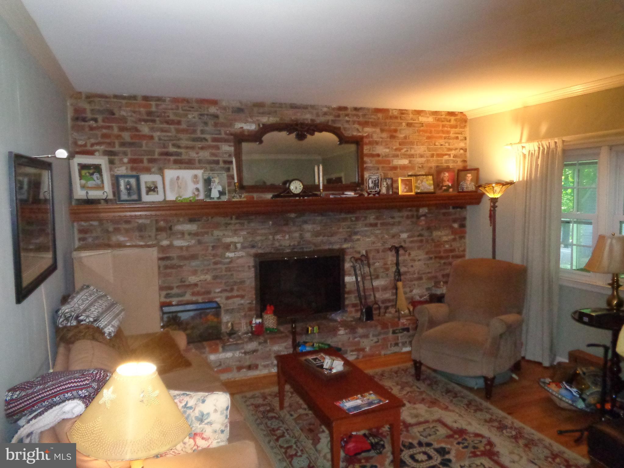 208 Valley Forge Road Cinnaminson, NJ 08077 - Photo 9 of 15 FAMILY ROOM