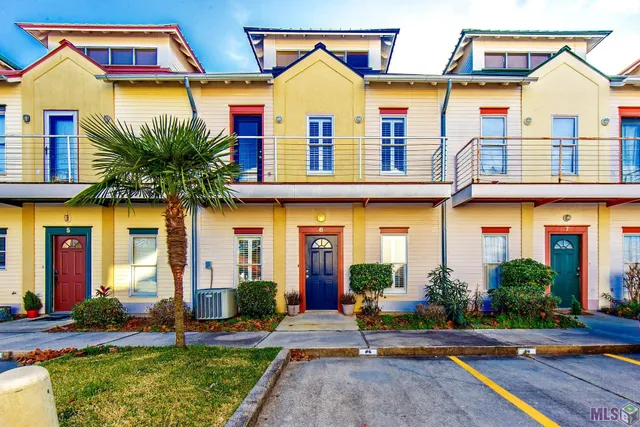 $278,000 | 3031 Barrow Street, Unit 6, Houma, LA 70360