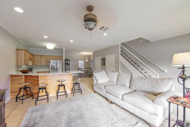 $278,000 | 3031 Barrow Street, Unit 6, Houma, LA 70360