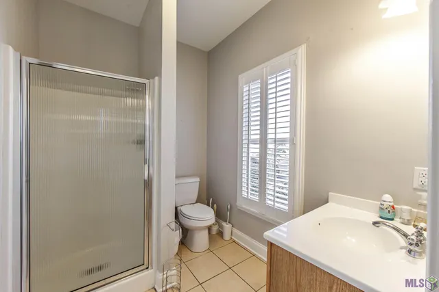$278,000 | 3031 Barrow Street, Unit 6, Houma, LA 70360
