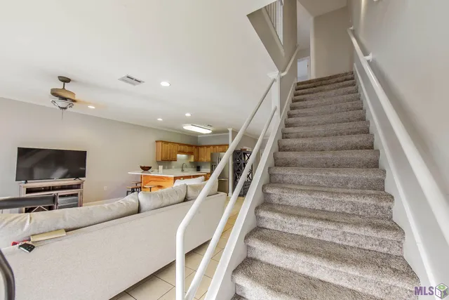 $278,000 | 3031 Barrow Street, Unit 6, Houma, LA 70360