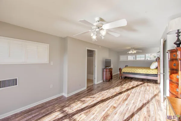 $278,000 | 3031 Barrow Street, Unit 6, Houma, LA 70360