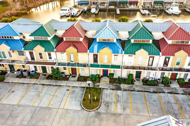 $278,000 | 3031 Barrow Street, Unit 6, Houma, LA 70360