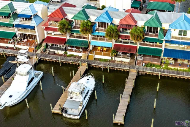 $278,000 | 3031 Barrow Street, Unit 6, Houma, LA 70360