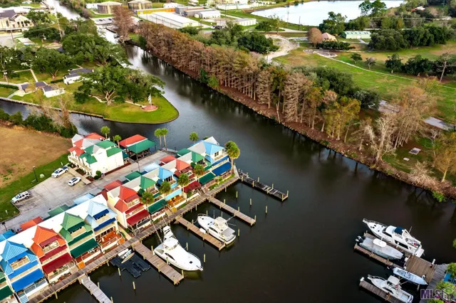 $278,000 | 3031 Barrow Street, Unit 6, Houma, LA 70360