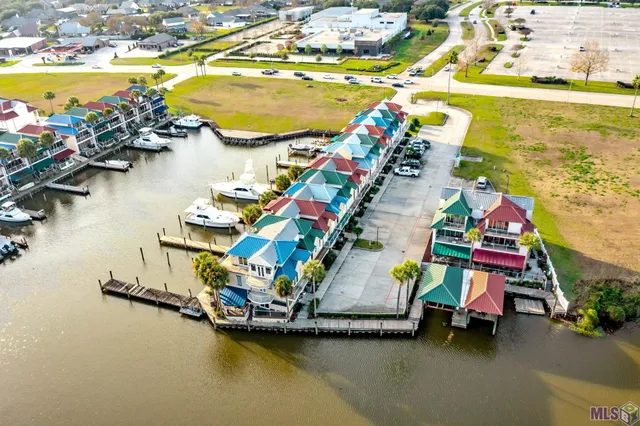 $278,000 | 3031 Barrow Street, Unit 6, Houma, LA 70360