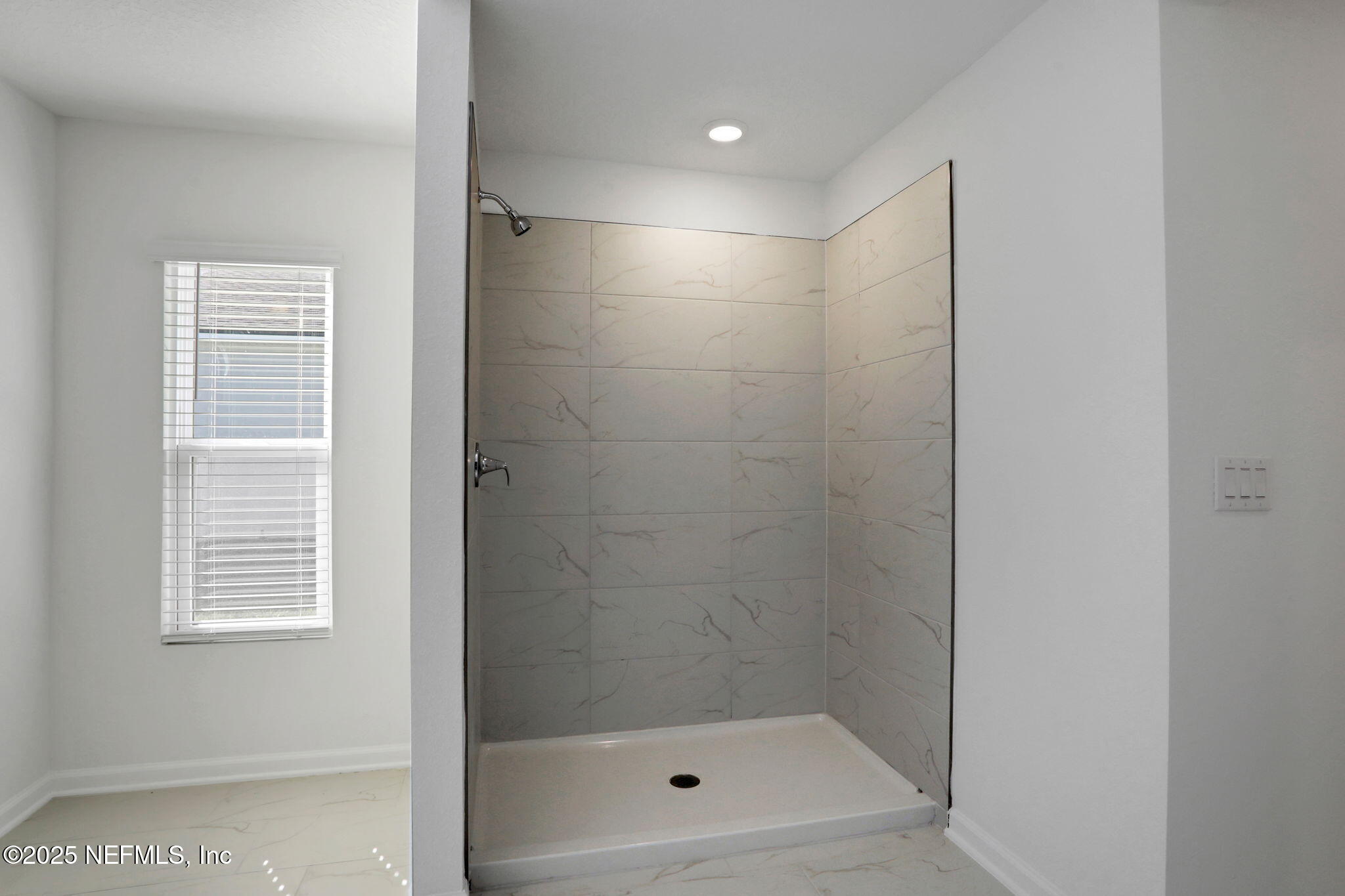 329 Pinzon Place St. Augustine, FL 32095 - Photo 29 of 36 a bathroom with a shower