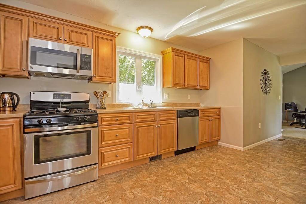 1623 Providence Road Northbridge, MA 01534 - Photo 8 of 31 Gallery Image 8