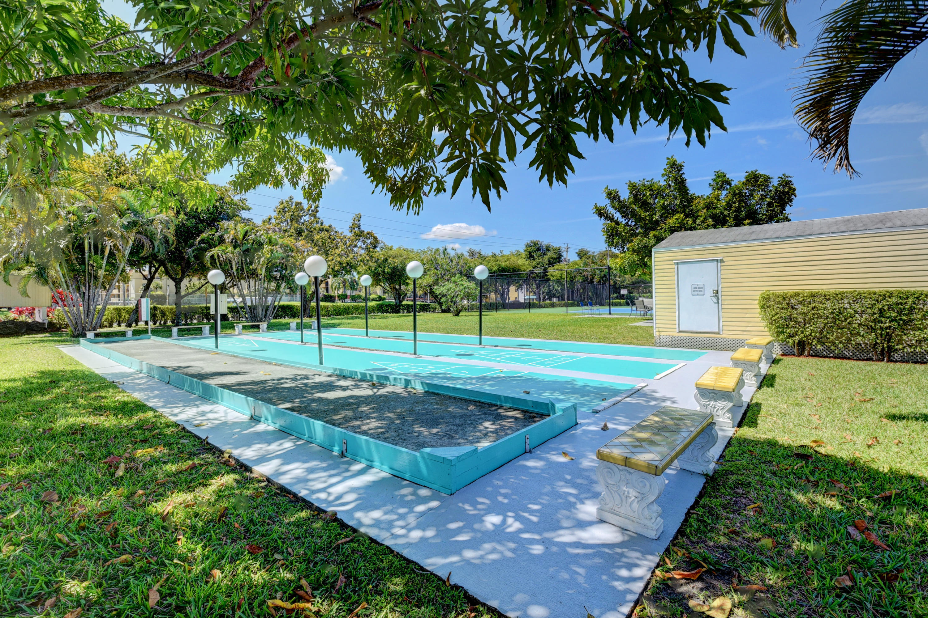 23247 Barwood Lane North, Unit 305 Boca Raton, FL 33428 - Photo 35 of 39 Boca Barwood (6)