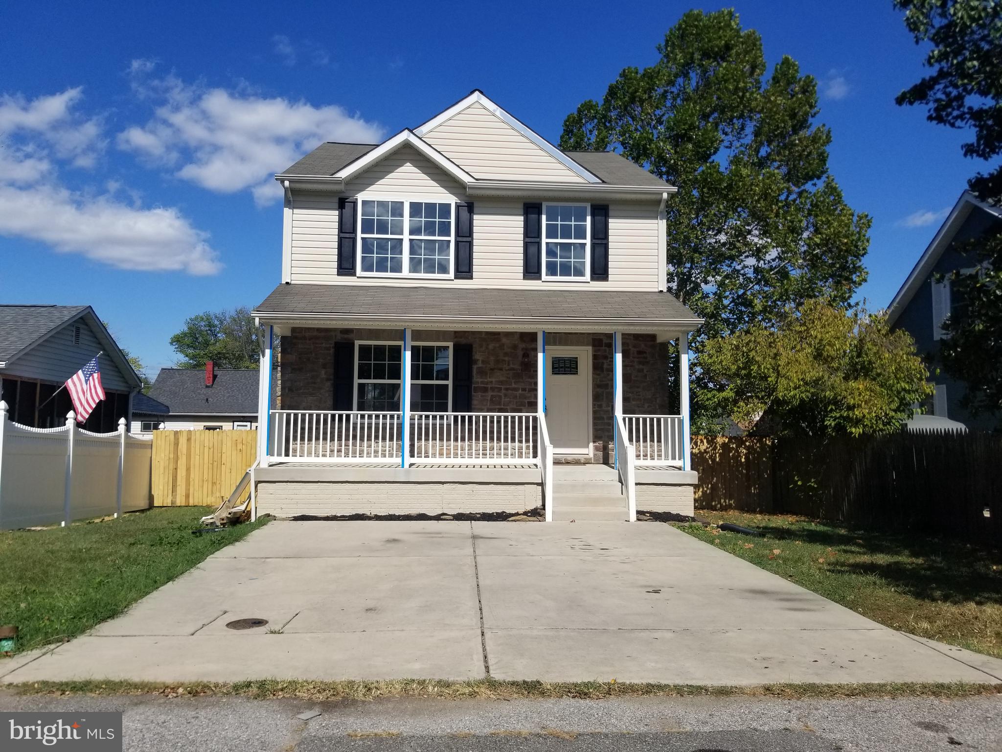 702 Holy Cross Road Baltimore, MD 21225 - Photo 2 of 69 Gallery Image 2