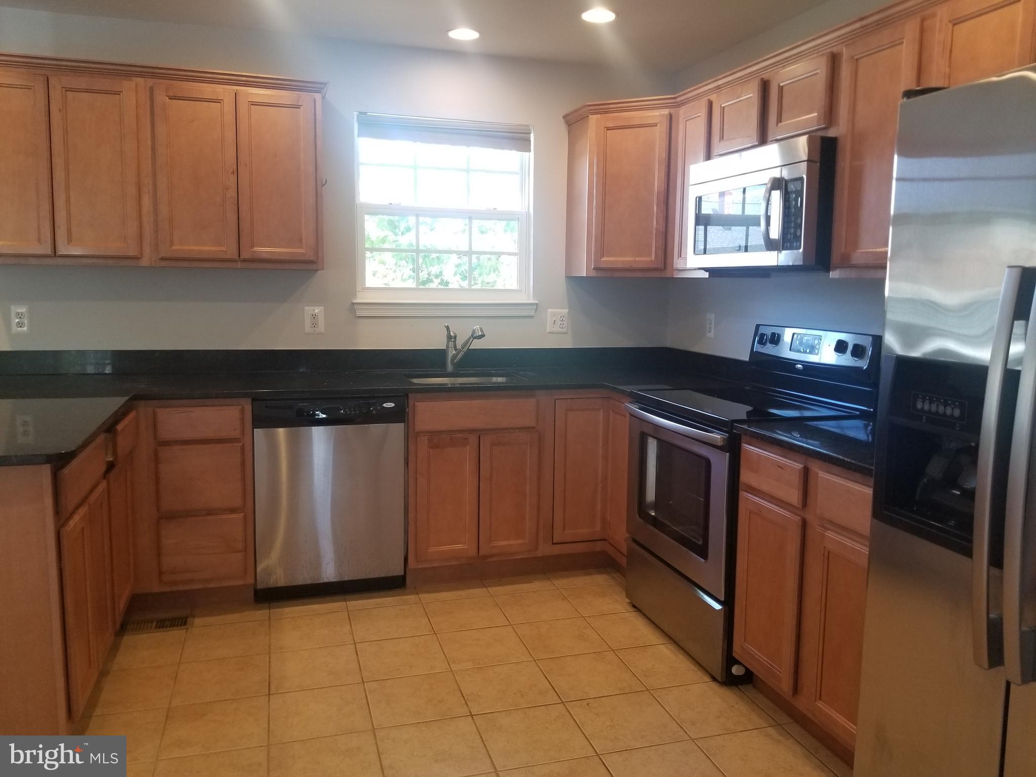 702 Holy Cross Road Baltimore, MD 21225 - Photo 12 of 69 Gallery Image 12