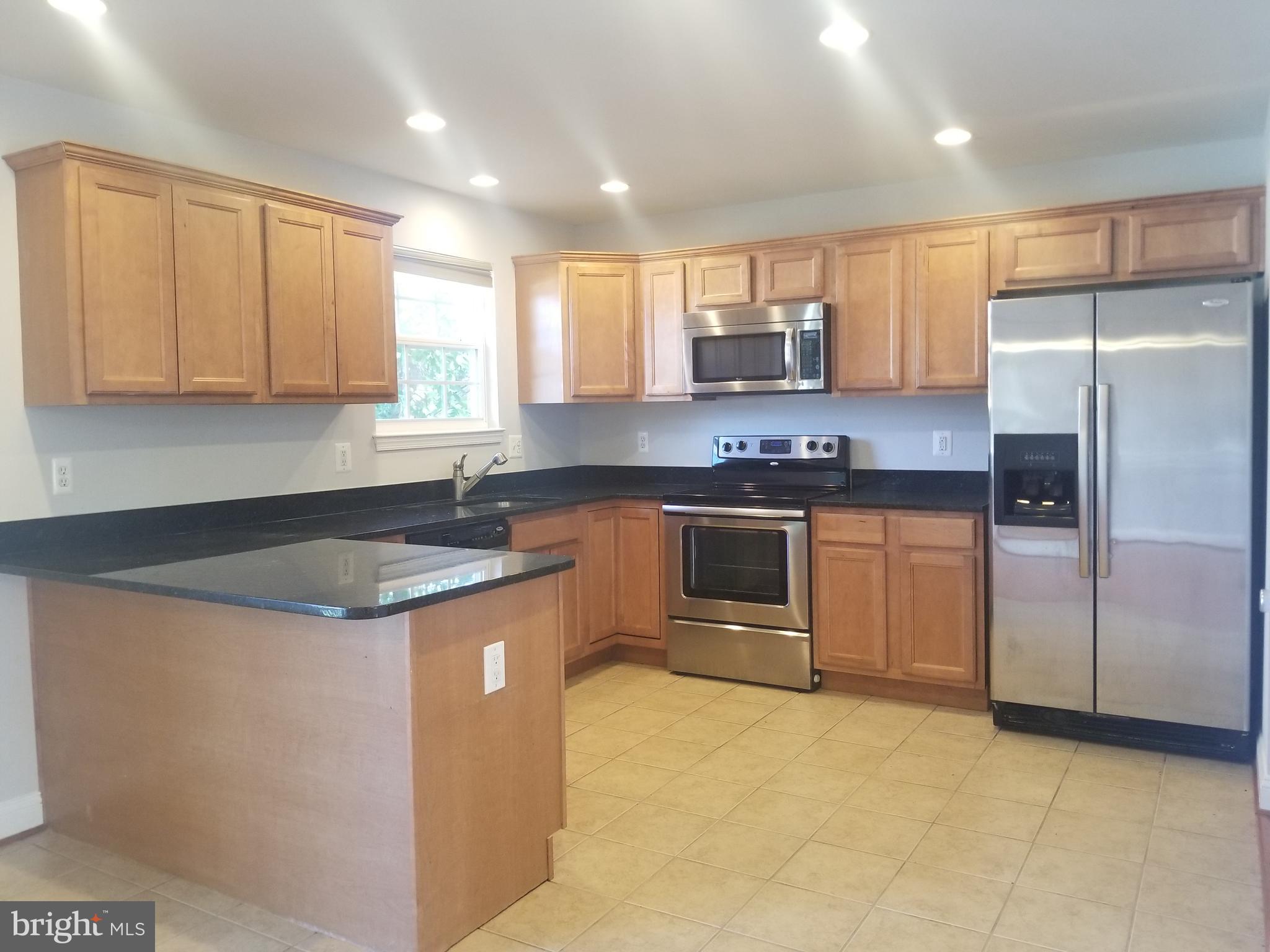 702 Holy Cross Road Baltimore, MD 21225 - Photo 14 of 69 Gallery Image 14