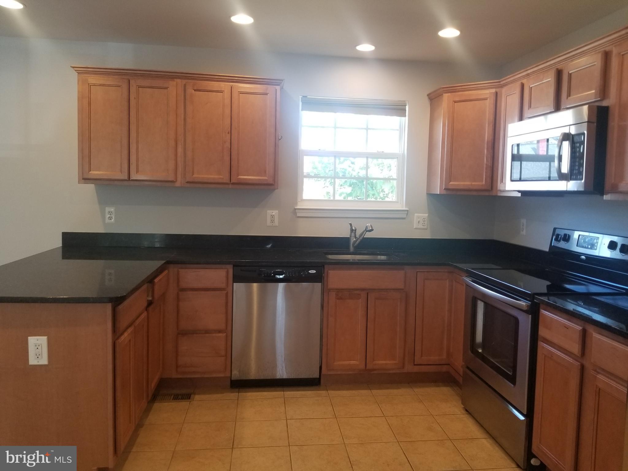702 Holy Cross Road Baltimore, MD 21225 - Photo 16 of 69 Gallery Image 16