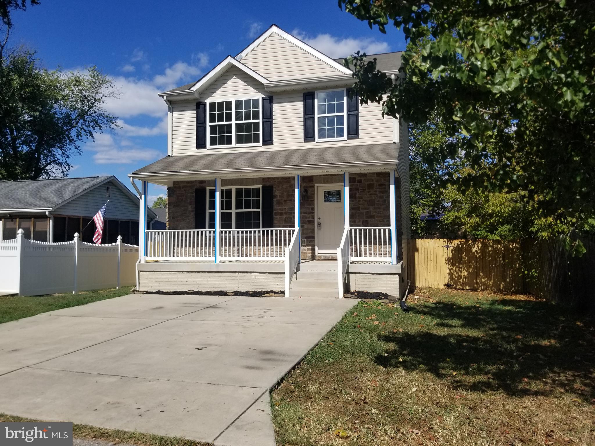 702 Holy Cross Road Baltimore, MD 21225 - Photo 4 of 69 Gallery Image 4