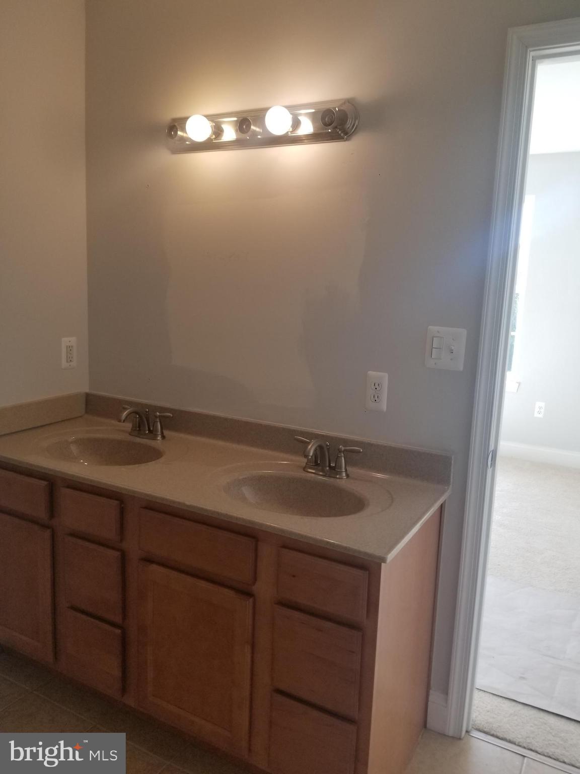 702 Holy Cross Road Baltimore, MD 21225 - Photo 32 of 69 Gallery Image 32