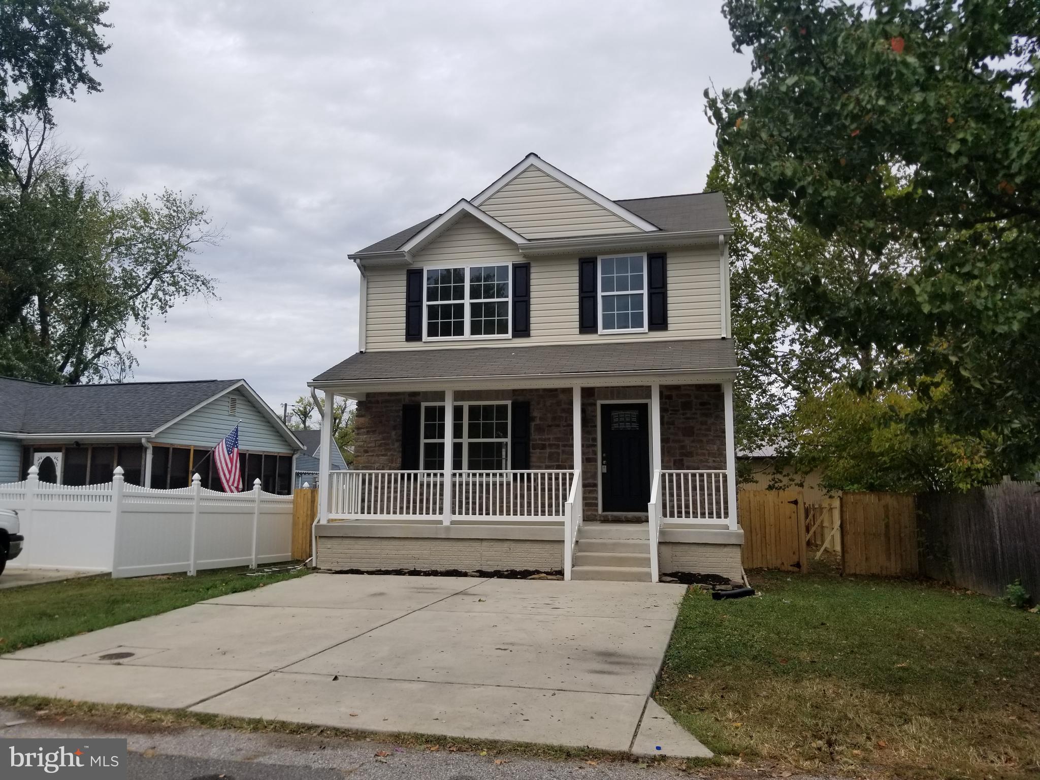 702 Holy Cross Road Baltimore, MD 21225 - Photo 5 of 69 Gallery Image 5