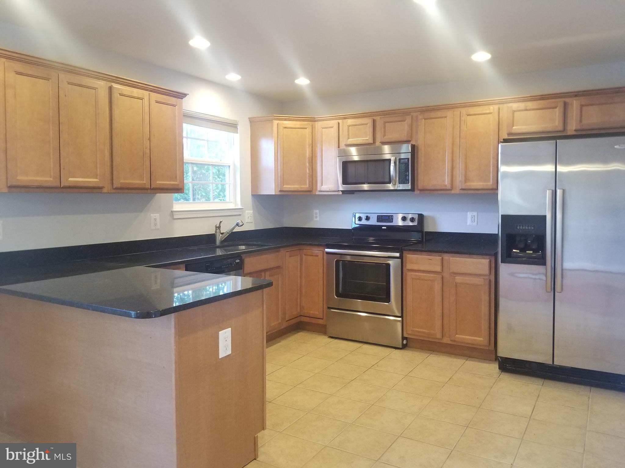 702 Holy Cross Road Baltimore, MD 21225 - Photo 8 of 69 Gallery Image 8