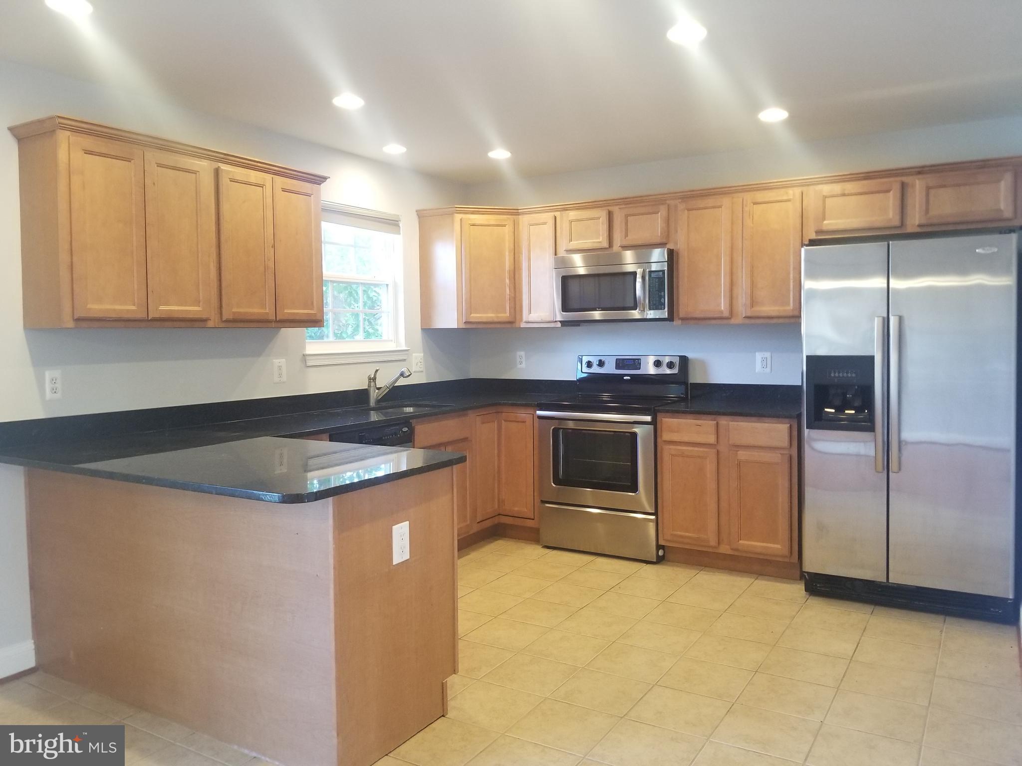 702 Holy Cross Road Baltimore, MD 21225 - Photo 9 of 69 Gallery Image 9