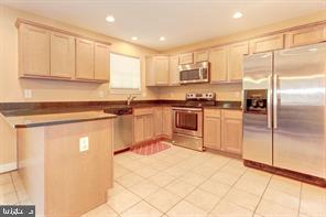 702 Holy Cross Road Baltimore, MD 21225 - Photo 10 of 69 Gallery Image 10