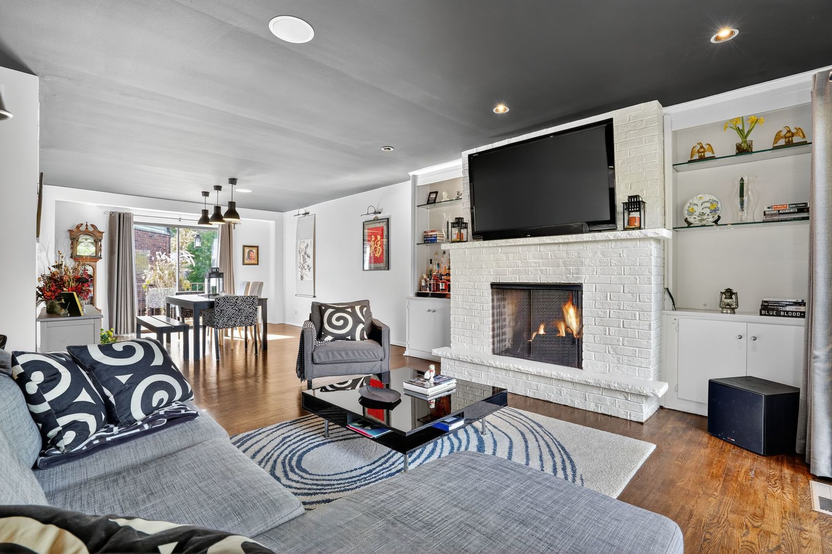 1403 Sheridan Road Wilmette, IL 60091 - Photo 13 of 32