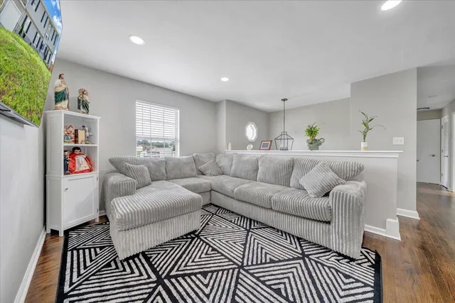 $367,000 | 901 Samantha Circle, Roanoke, VA 24019