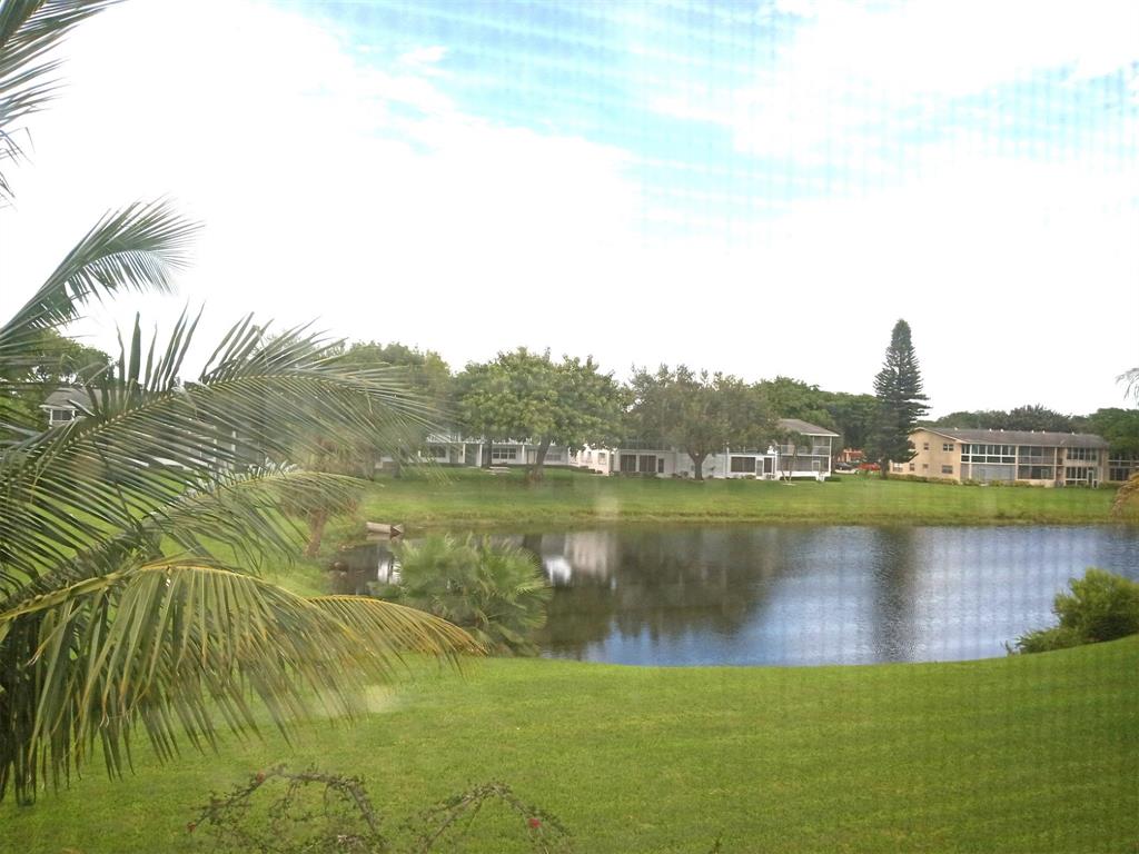 West Deerfield Beach Deerfield Beach, FL 33442 - Photo 2 of 22 a view of a lake with a city