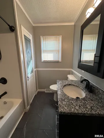 $112,000 | 607 North Adams Street, West Frankfort, IL 62896