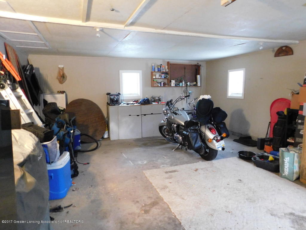 6209 Rosedale Road Lansing, MI 48911 - Photo 10 of 18 DSCN0083