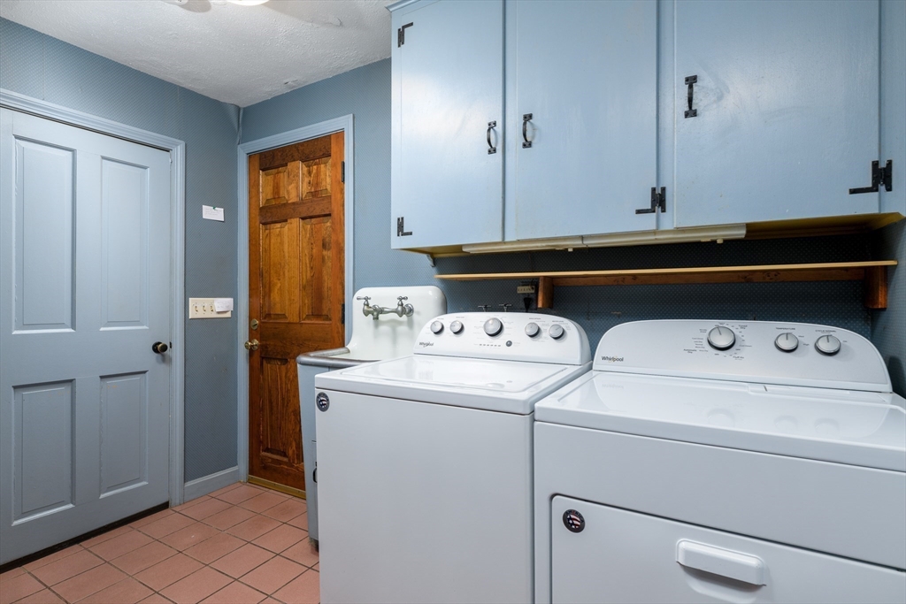 55 Old Common Road Auburn, MA 01501 - Photo 24 of 36