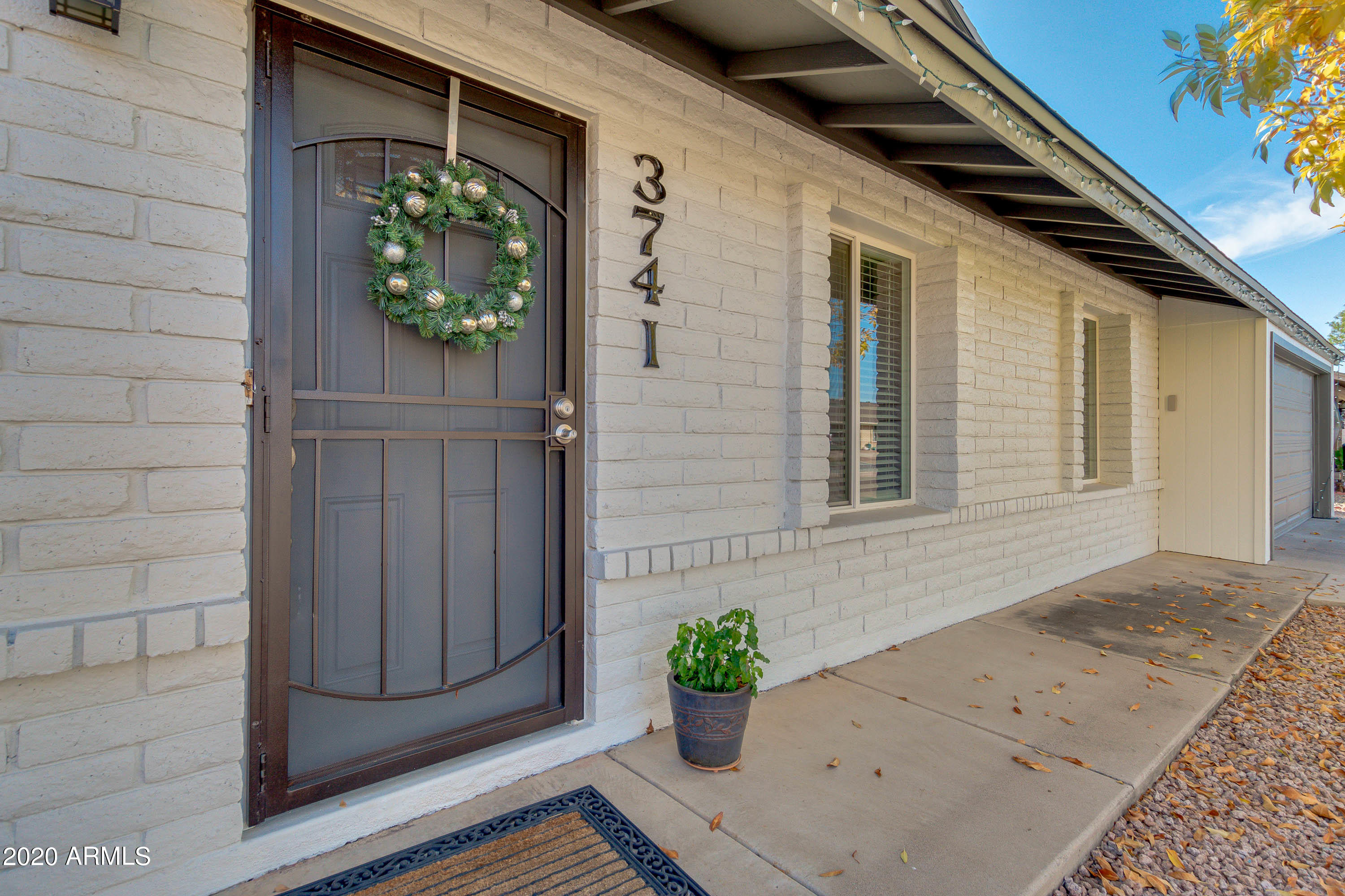 3741 East Charter Oak Road Phoenix, AZ 85032 - Photo 4 of 46 04-Charter Oak