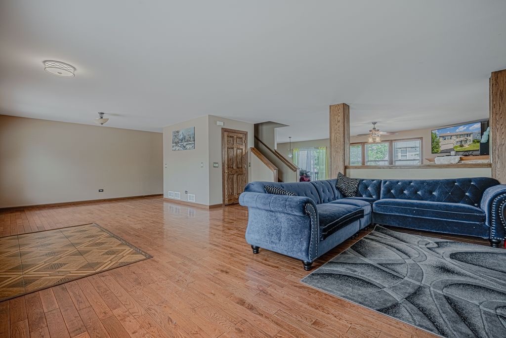 3906 Sedge Street Zion, IL 60099 - Photo 4 of 29 Gallery Image 4